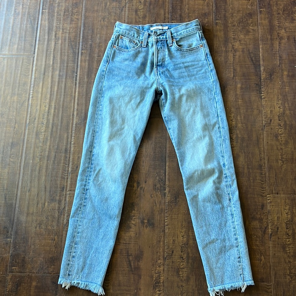Levi Wedgie Fit highwaisted